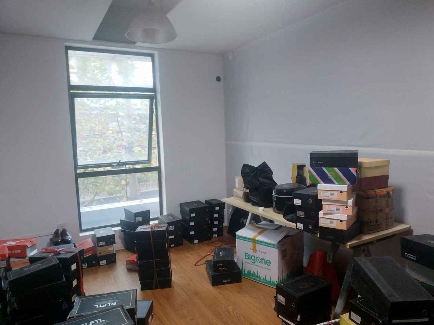 鼎力创意园28平米办公室出租-租金价格3.80元/m&sup2;/天