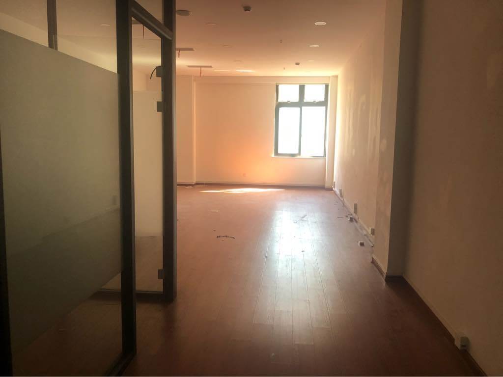 东朔商务中心闵行 东朔商务中心 104平米 精装修