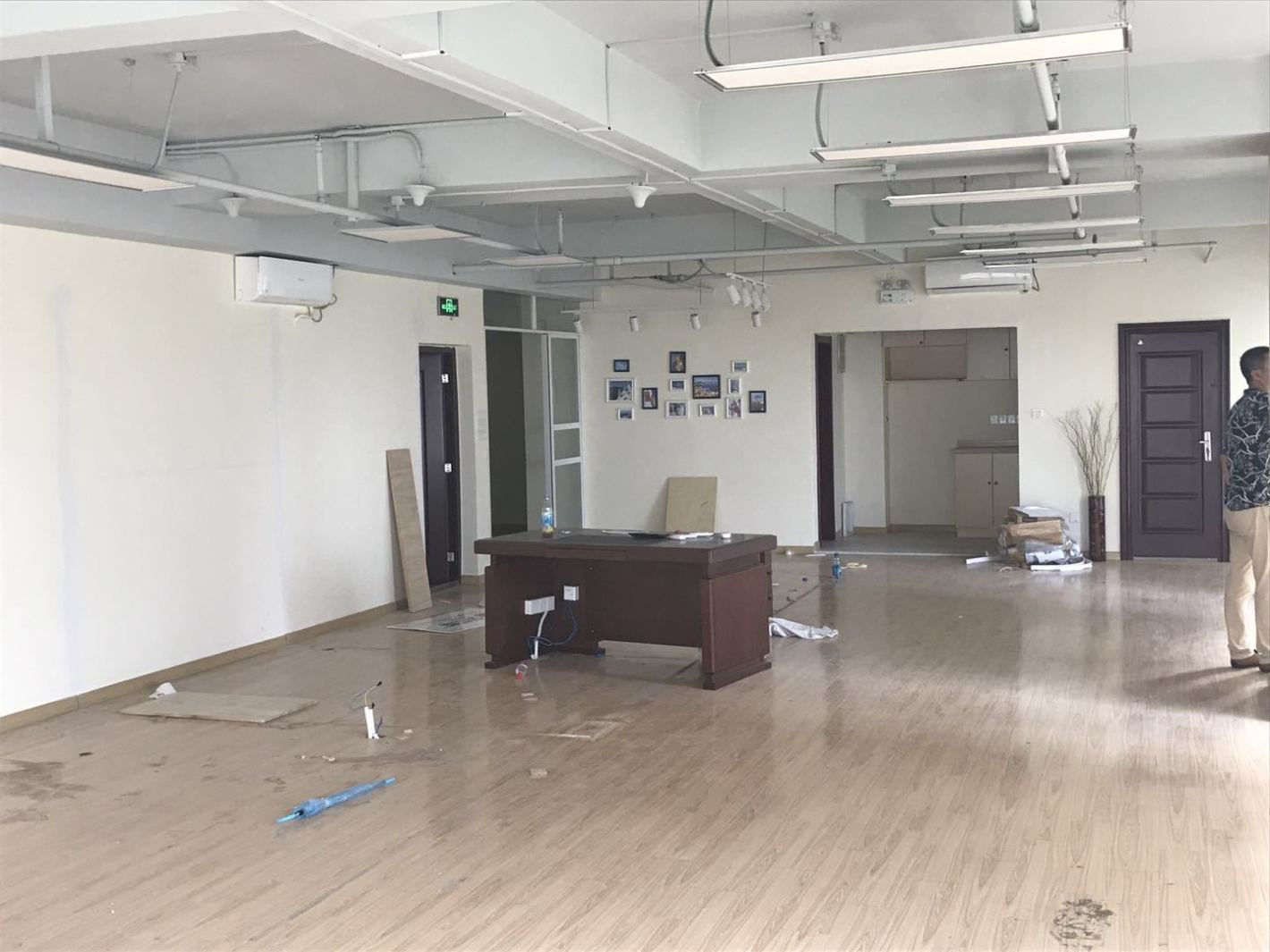 稷下商务大厦（虹口图书馆）虹口 稷下商务大厦（虹口图书馆） 170平米 精装修