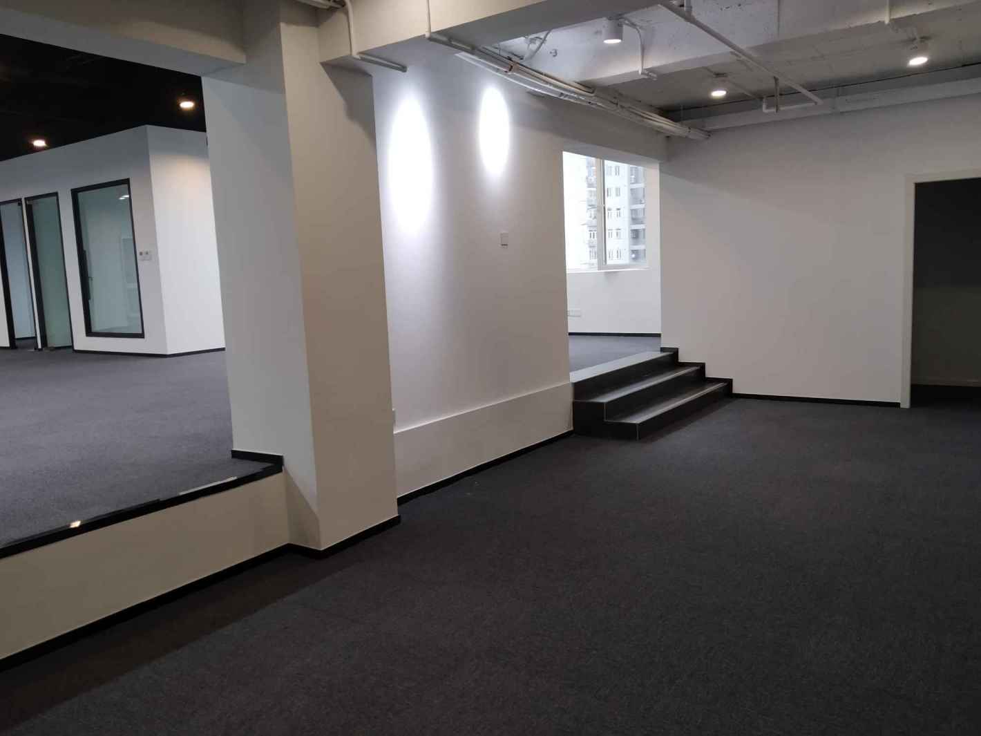 德必陆家嘴WE（原梅园WE）浦东 德必陆家嘴WE（原梅园WE） 256平米 精装修