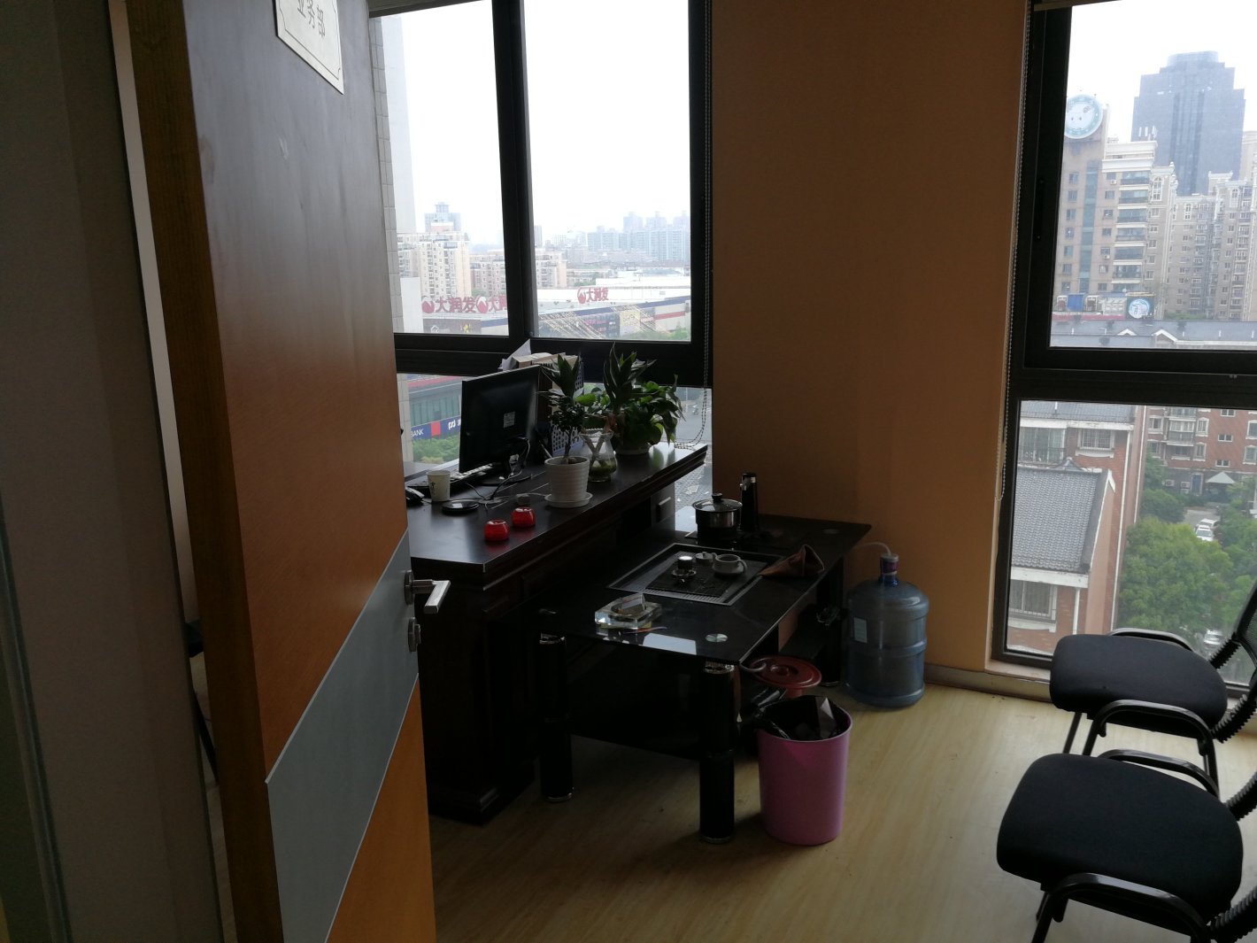 怡富商务广场杨浦 怡富商务广场 145平米 精装修