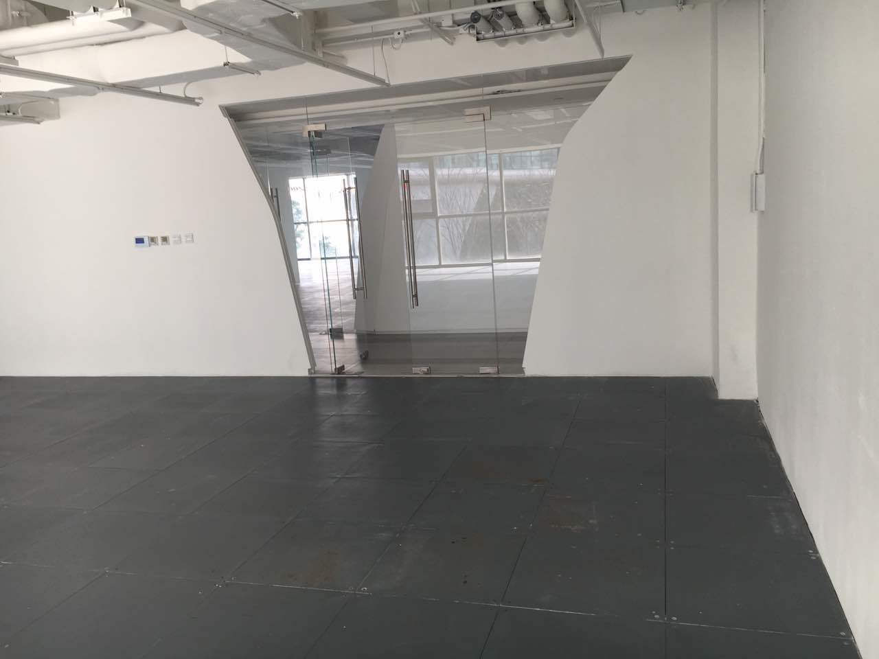 天会商务广场(凌空SOHO)216平米办公室出租-租金价格4.00元/m²/天