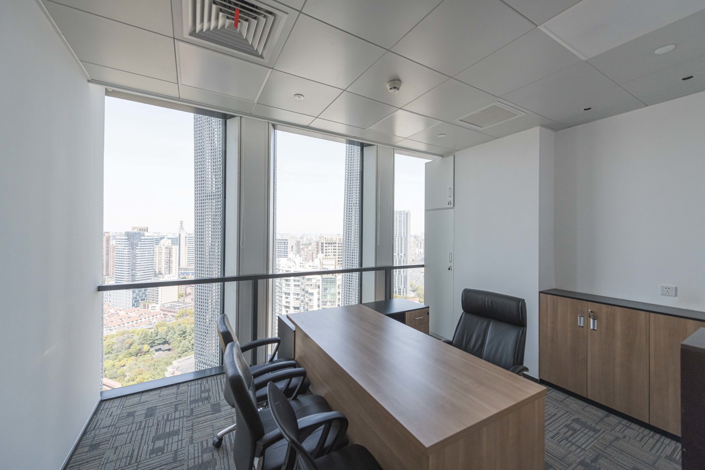 吉汇大厦（虹口SOHO）虹口 吉汇大厦（虹口SOHO） 385平米 中等装修