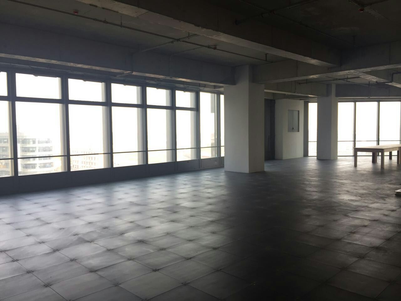 徐汇万科中心南站岬级写字楼　徐汇万科中心　高区朝南　风景佳
