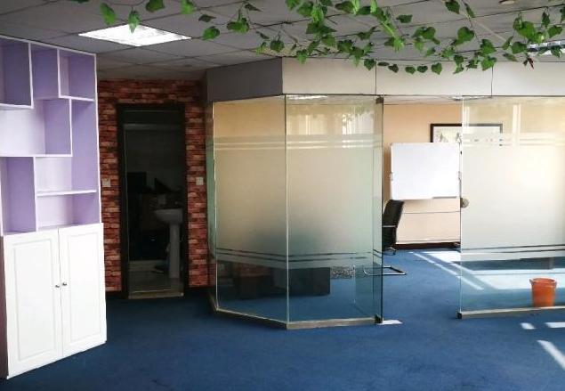 浦发广场139平米办公室出租-租金价格2.50元/m²/天