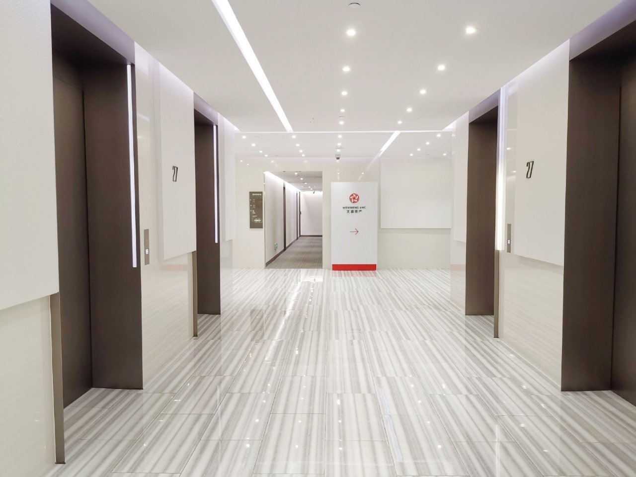 SOHO天山广场长宁 SOHO天山广场 485平米 中等装修