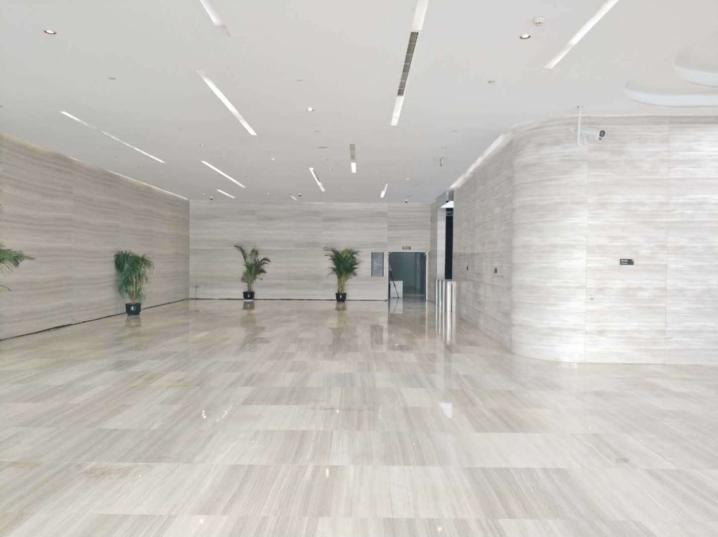 滨江国际广场杨浦 滨江国际广场 228平米 简装修