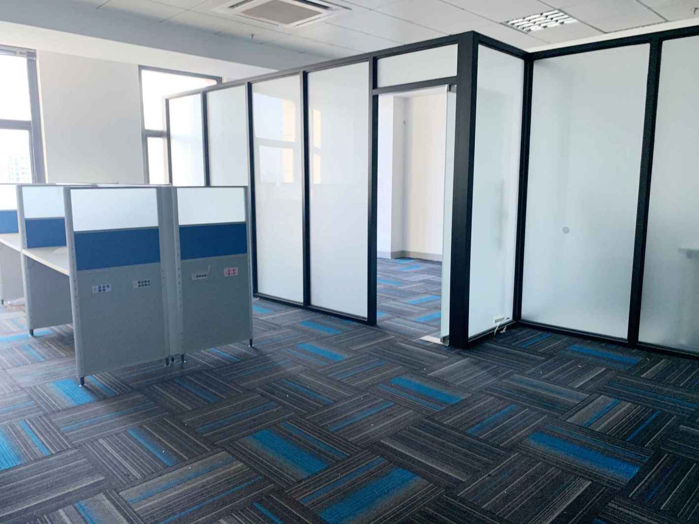 复旦软件园116平米办公室出租-租金价格2.60元/m²/天