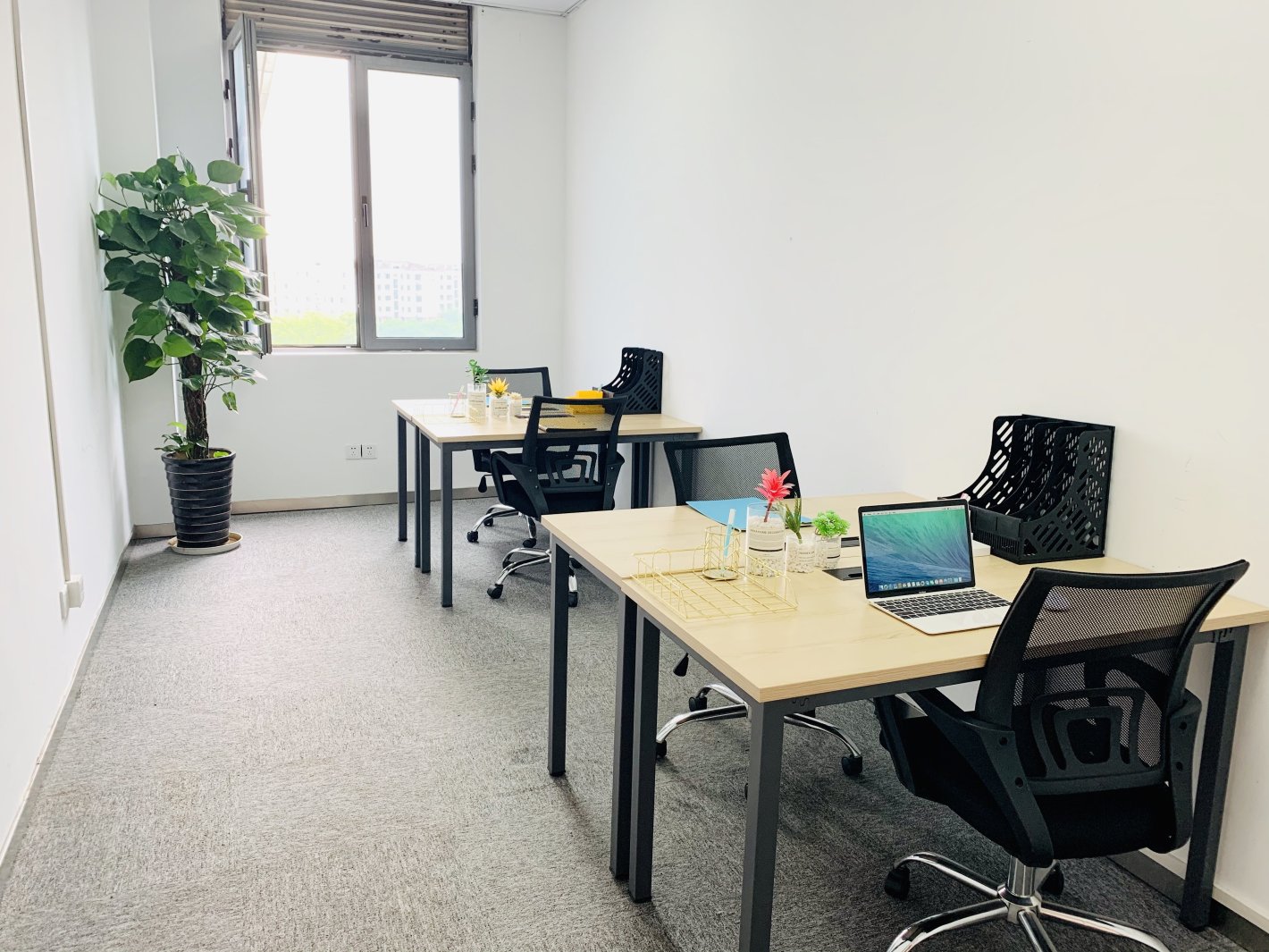 矽岸国际广兰路板块班车直达精装全配独立小户型房间