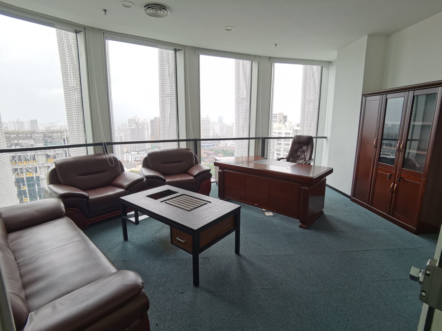 吉汇大厦（虹口SOHO）四川北路 虹口SOHO 384.9平米