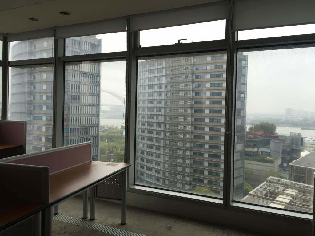 绿地海外滩中心黄浦 绿地海外滩中心 340平米 中等装修