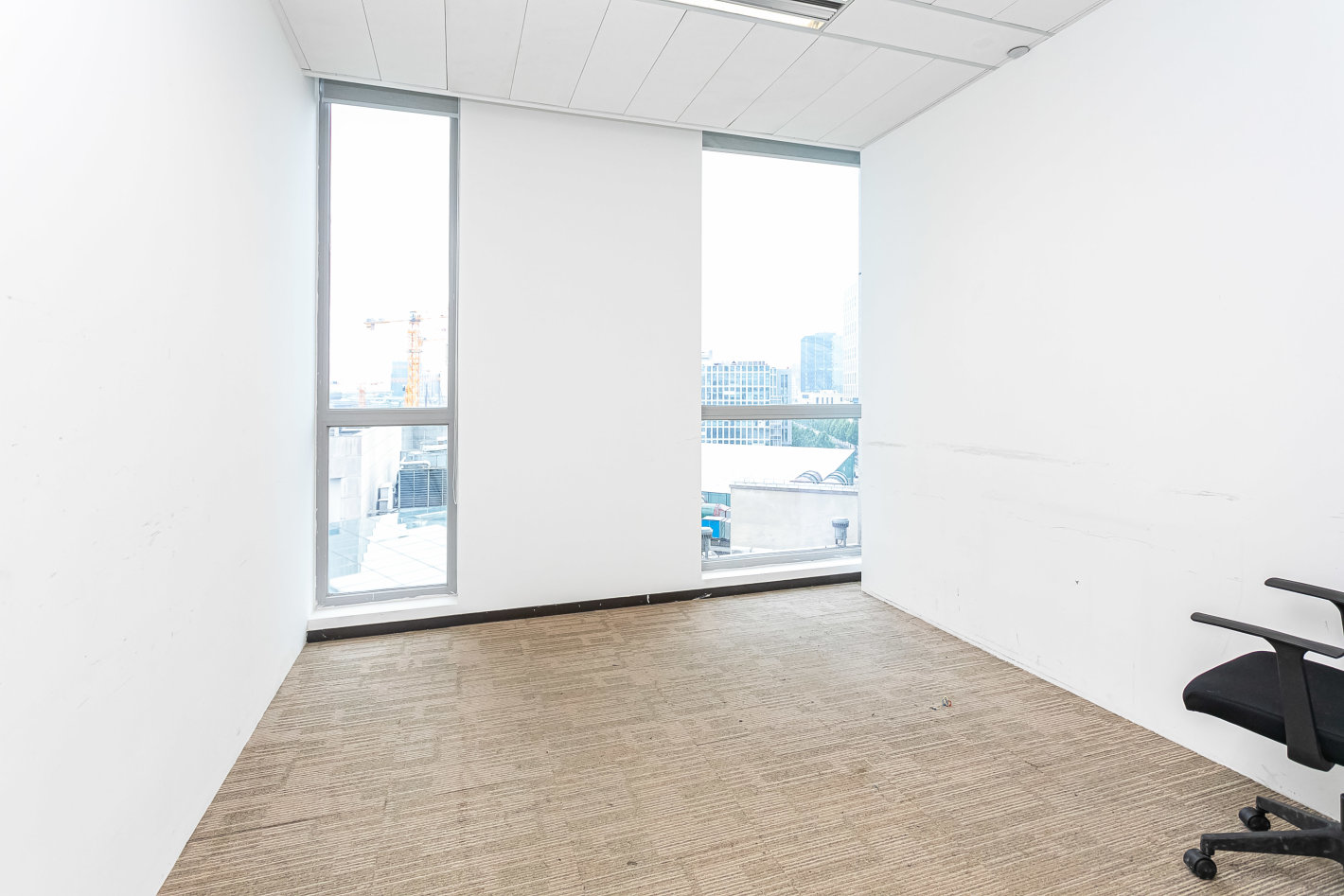 五牛控股大厦静安 五牛控股大厦 513平米 中等装修