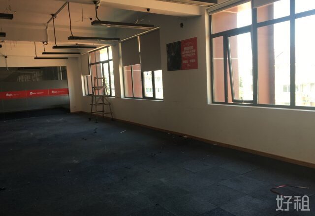 越界&middot;乐平方静安 越界&middot;乐平方 272平米 简装修