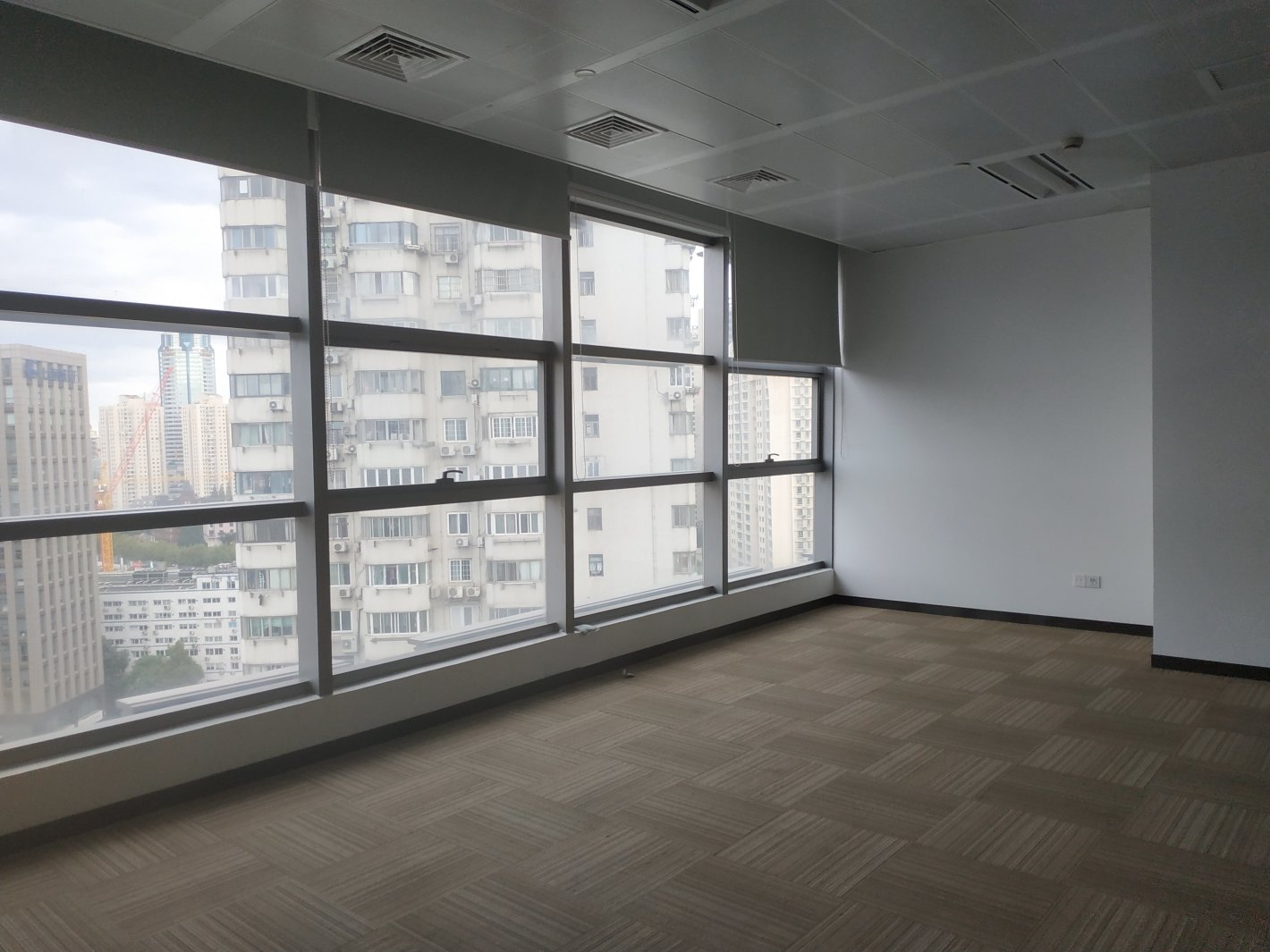 中城国际大厦徐家汇、中城国际、251平，户型方正、多面积可选