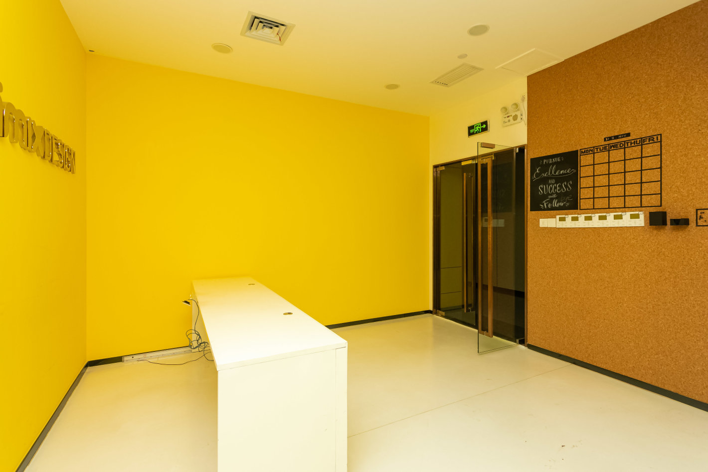 大宁中心广场静安 大宁中心广场 352平米 毛坯