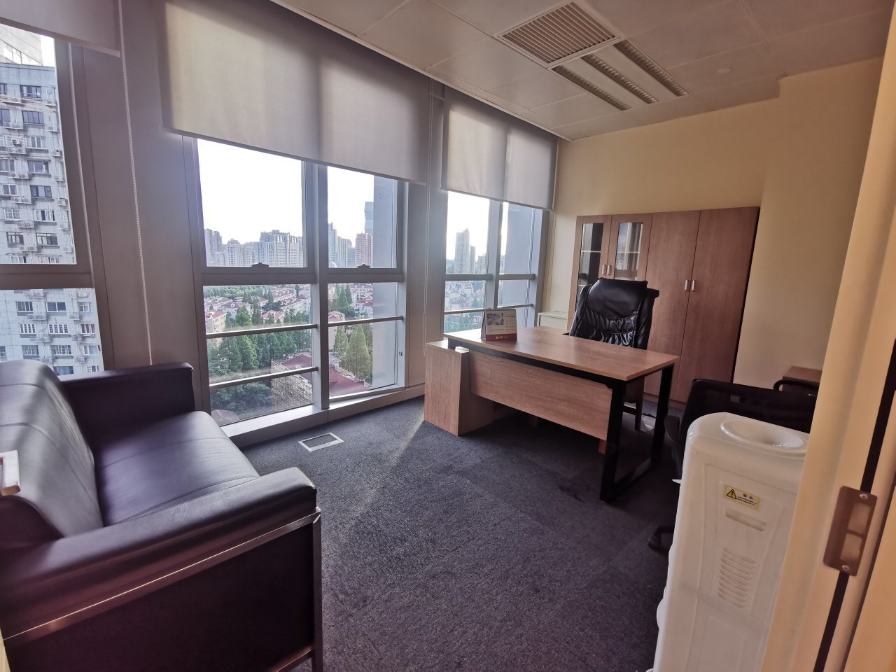 SOHO中山广场长宁 SOHO中山广场 189平米 精装修