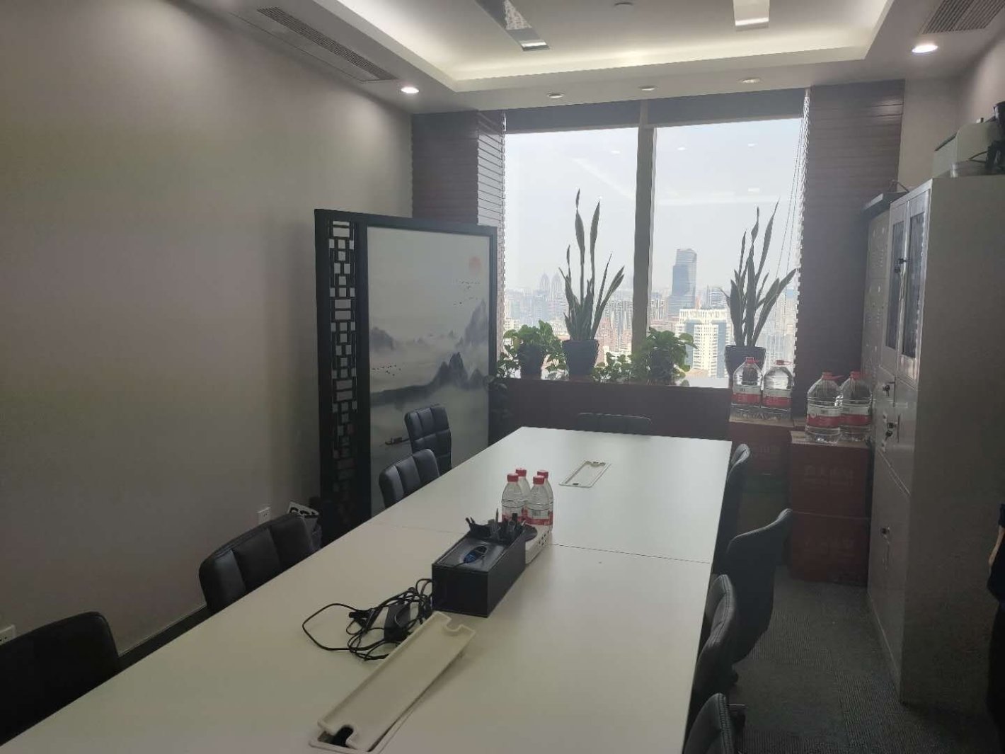 港汇恒隆广场210平米办公室出租-租金价格6.50元/m²/天