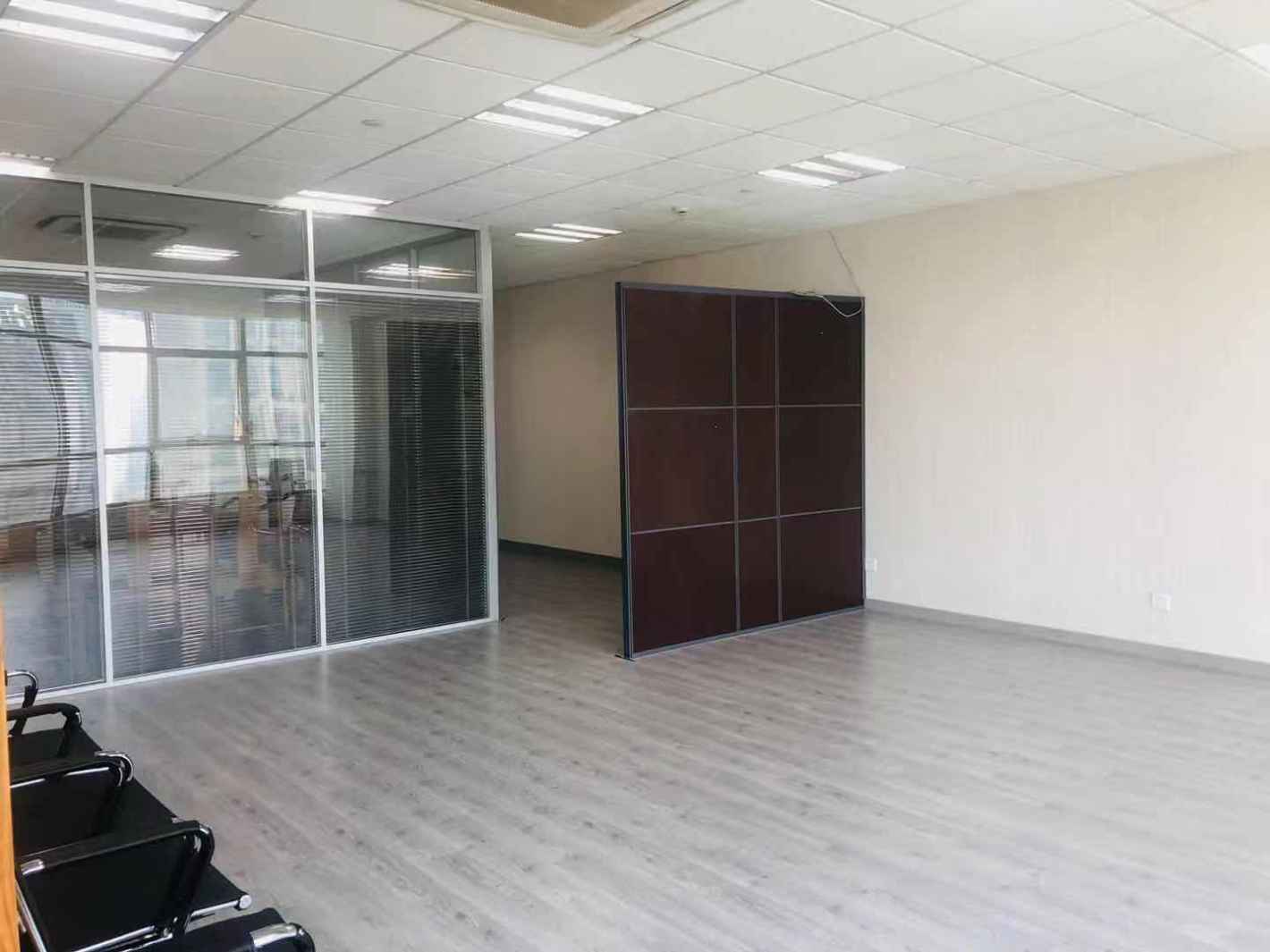 汇京国际广场徐汇 汇京国际广场 138平米 简装修