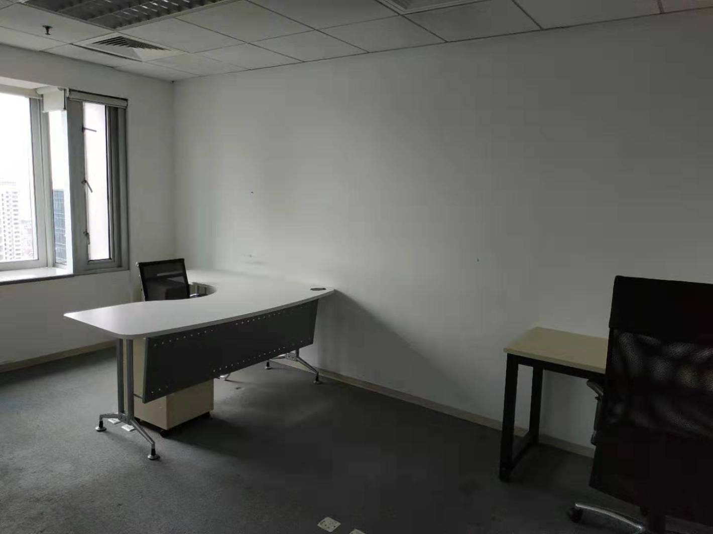 轻工机械大厦240平米办公室出租-租金价格5.00元/m²/天
