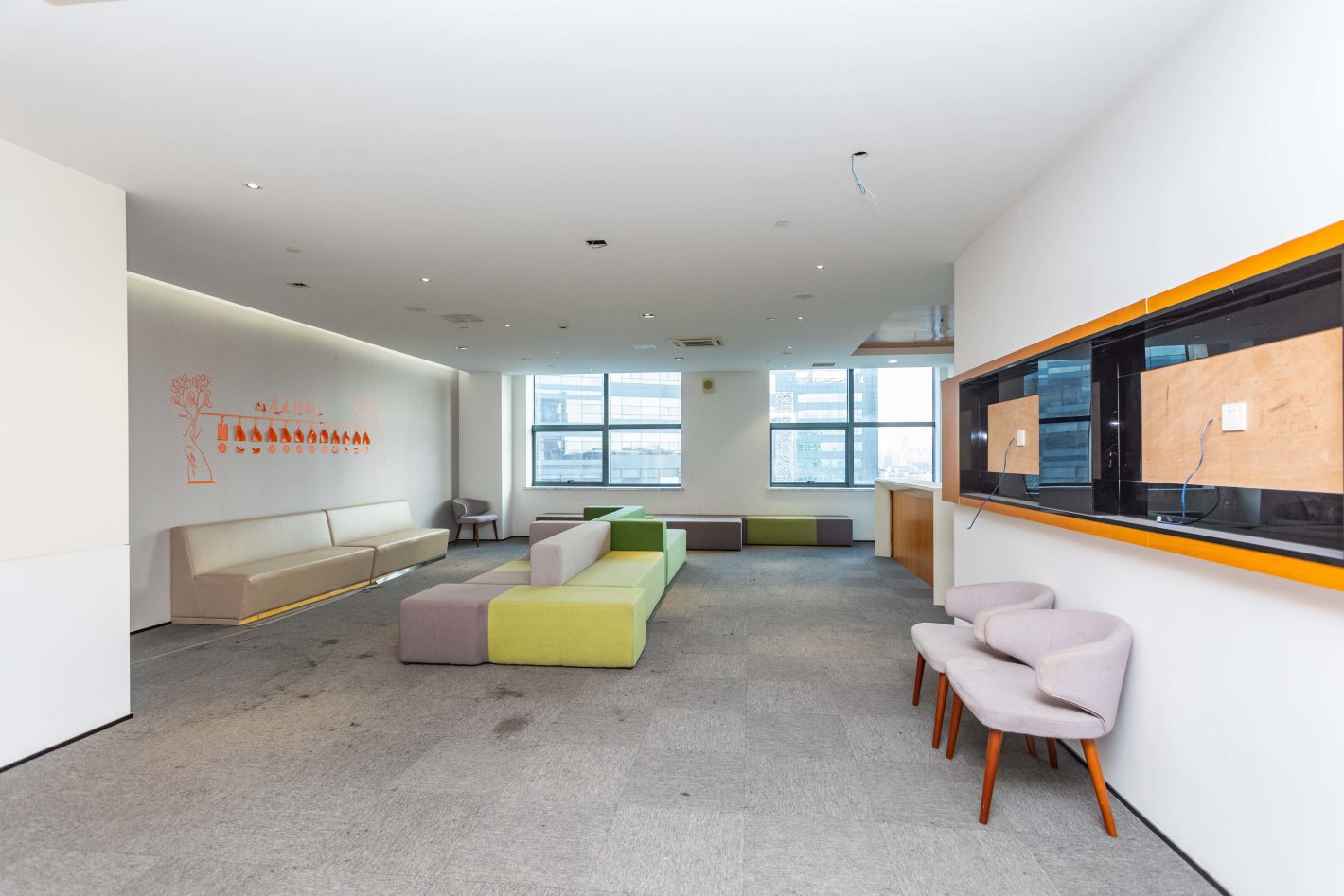 江裕大厦静安 江裕大厦 561平米 简装修