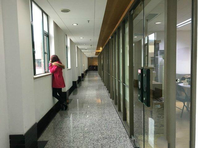 锦荣商务中心静安 锦荣商务中心 200平米 中等装修