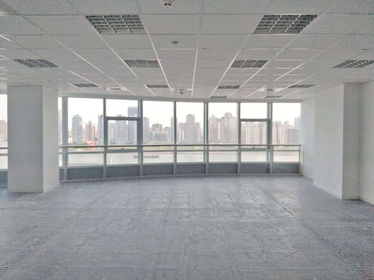 滨江国际广场杨浦 滨江国际广场 228平米 简装修