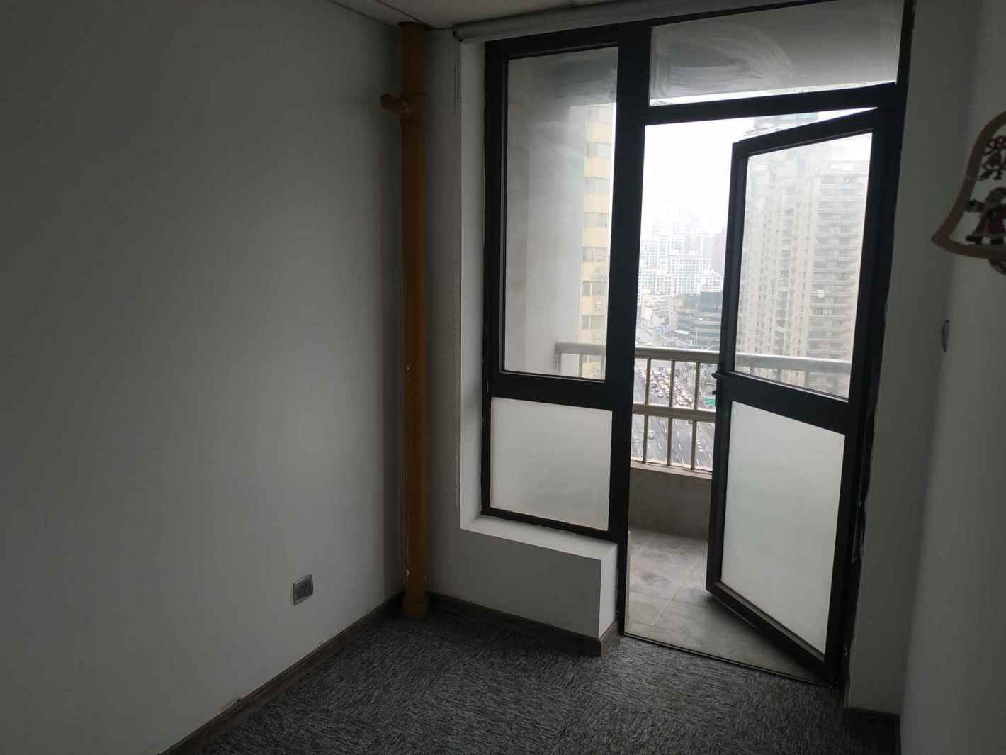 悦达国际大厦125平米办公室出租-租金价格3.20元/m²/天