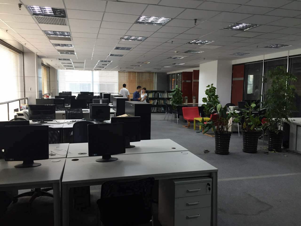 元和投资大厦虹口 元和投资大厦 188平米 中等装修