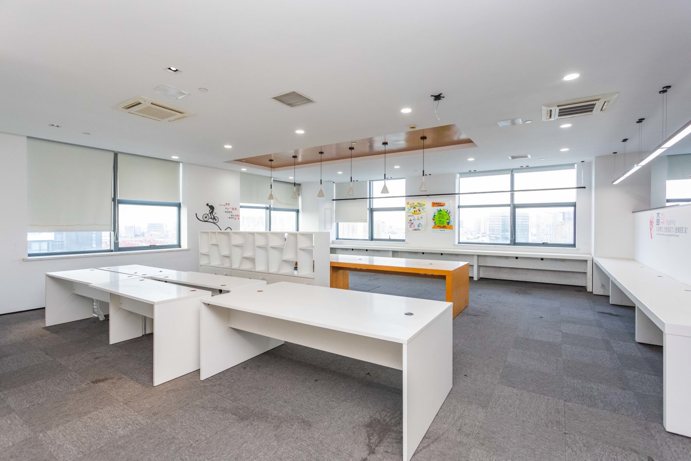 静安 江裕大厦 561平米 简装修