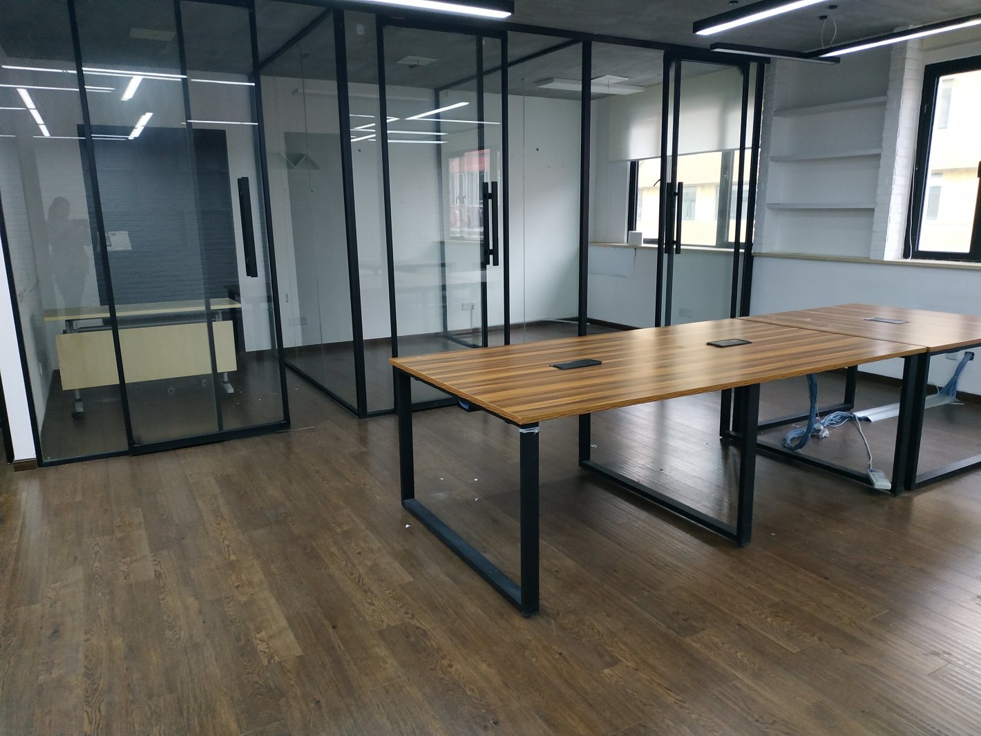 创业汇园区300平米办公室出租-租金价格3.50元/m&sup2;/天