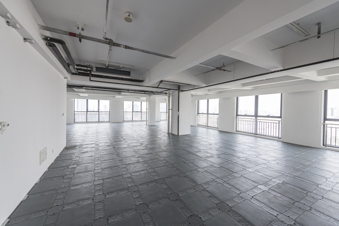 H88越虹广场徐汇 H88越虹广场 360平米 简装修