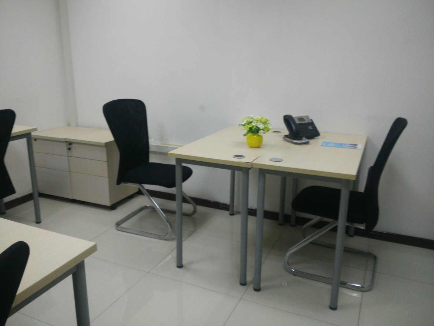 中铁中环时代广场135平米办公室出租-租金价格2.50元/m²/天