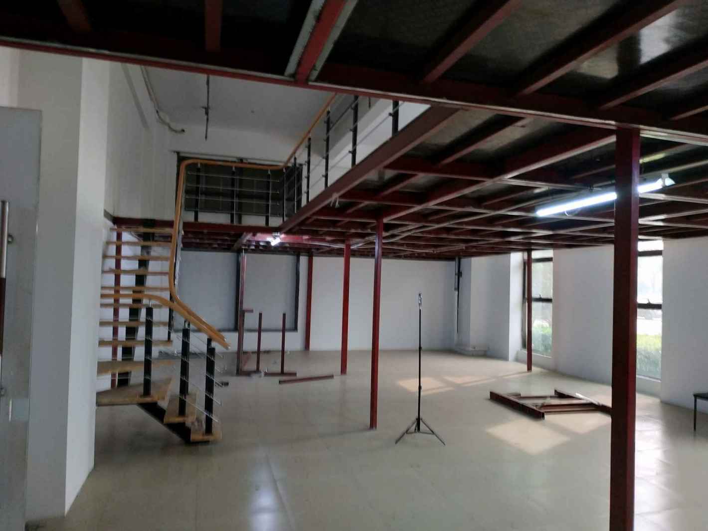 耀光中环国际广场182平米办公室出租-租金价格2.80元/m²/天