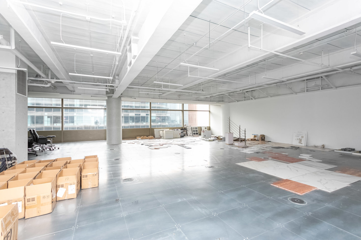 长宁 诺亚财富中心（原虹桥新地中心） 611平米 简装修