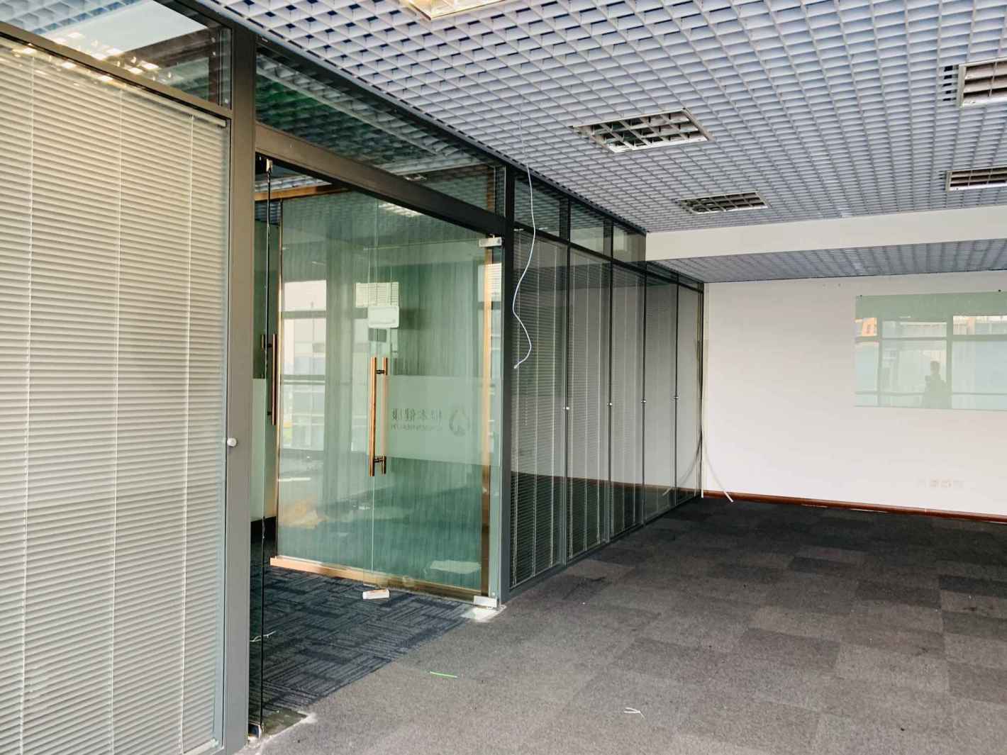 龙湖虹桥天街长宁 龙湖虹桥天街 222平米 精装修