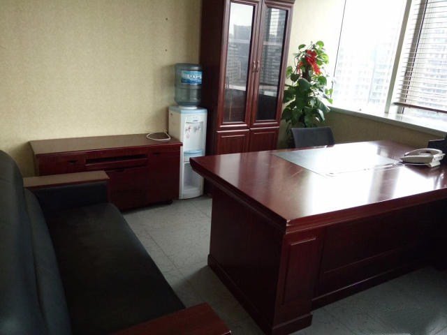 智慧广场208平米办公室出租-租金价格3.00元/m²/天