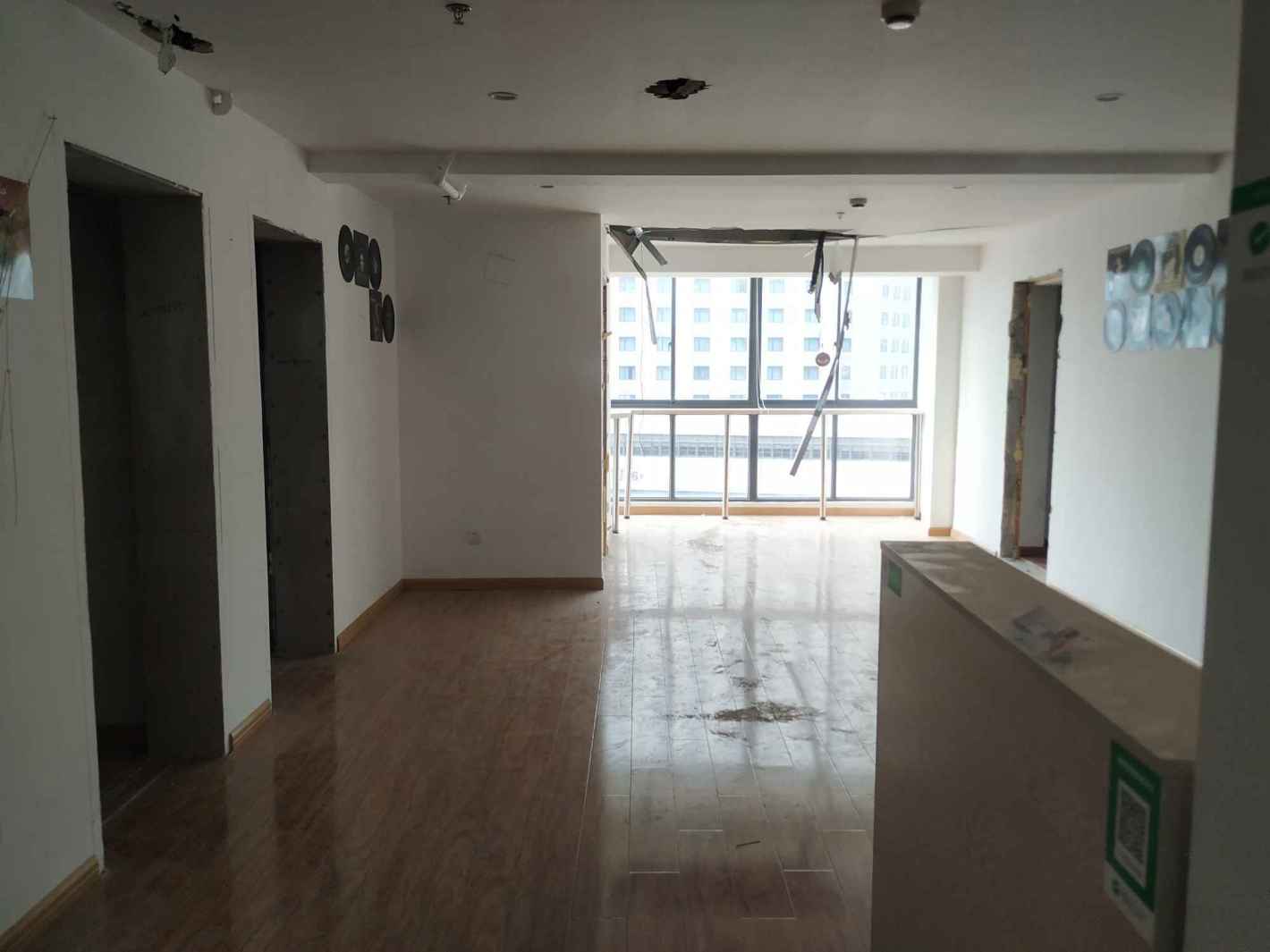 亚都商务楼徐汇 亚都商务楼 110平米 简装修