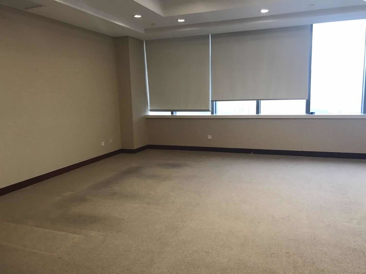 新漕河泾国际商务中心徐汇区、漕河泾国际商务中心、双子楼、879平带装修