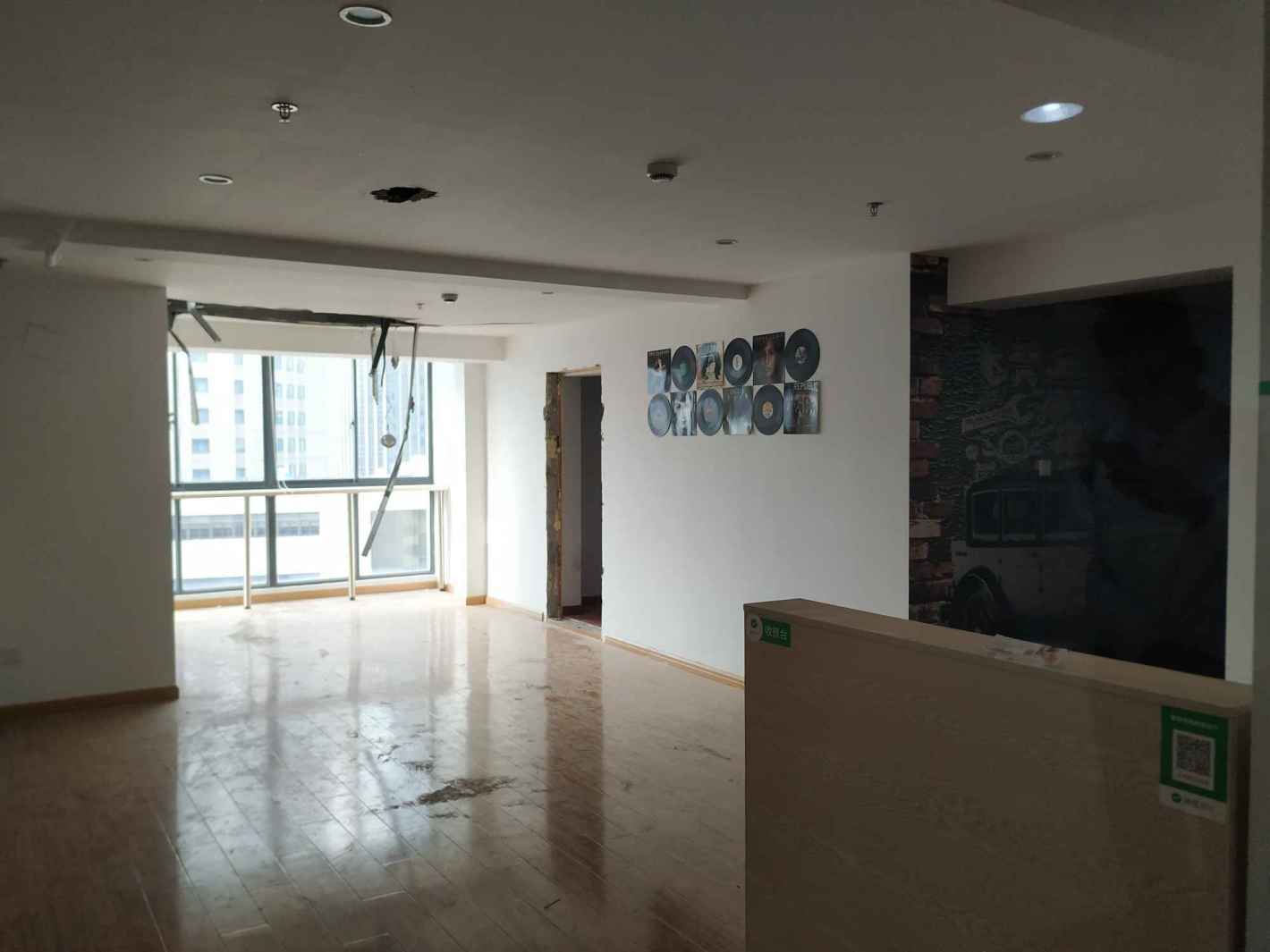 亚都商务楼徐汇 亚都商务楼 110平米 简装修