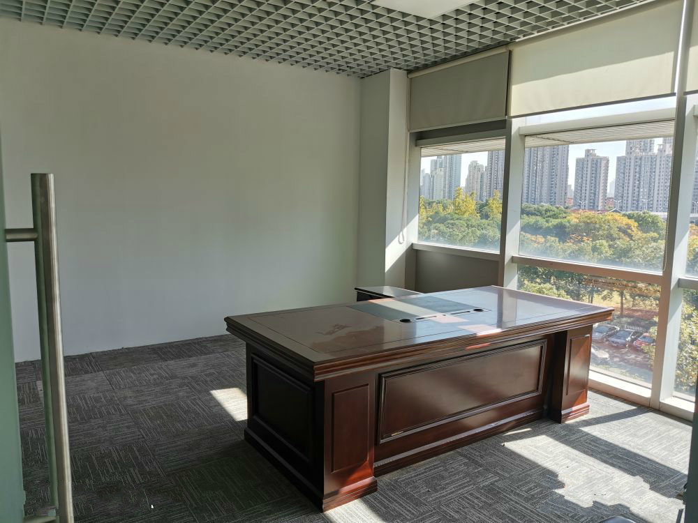 北岸长风310平米办公室出租-租金价格4.50元/m²/天