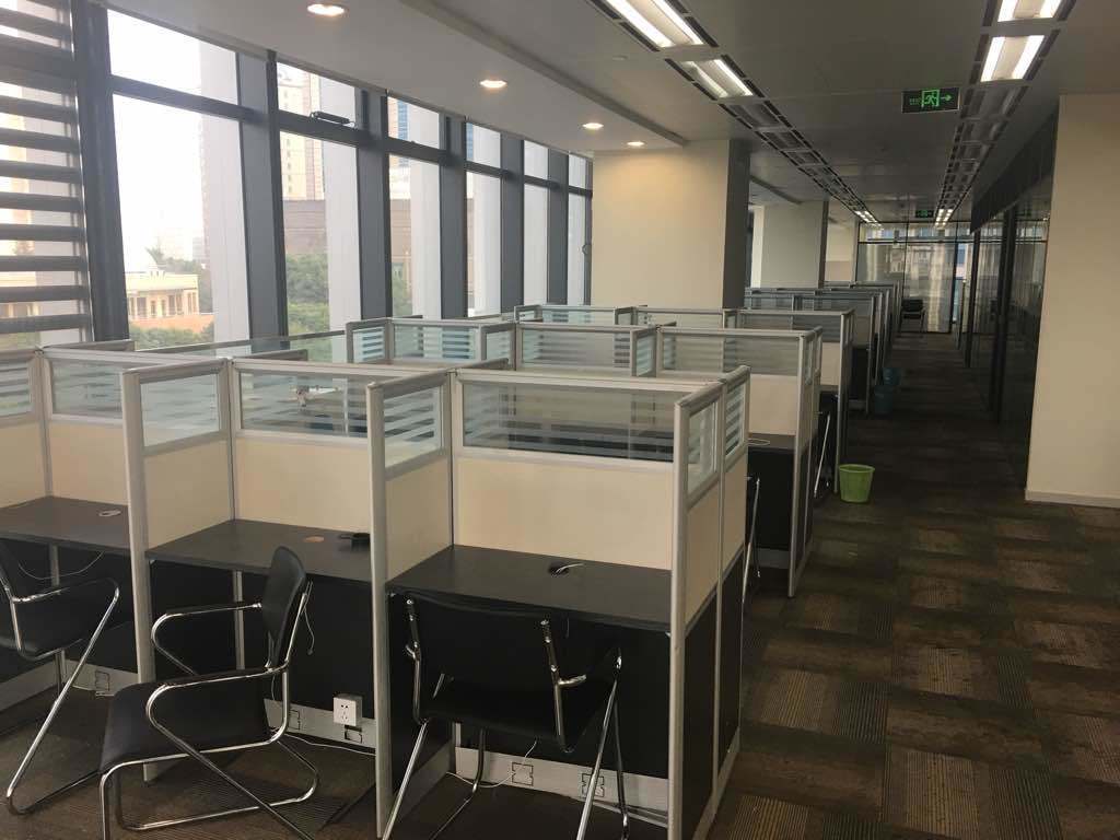 港汇恒隆广场182平米办公室出租-租金价格8.00元/m²/天