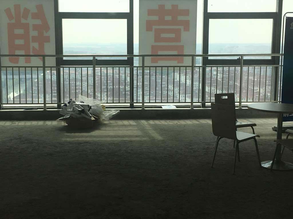 华拓大厦14号线地铁旁　中等装修　户型好　采光好
