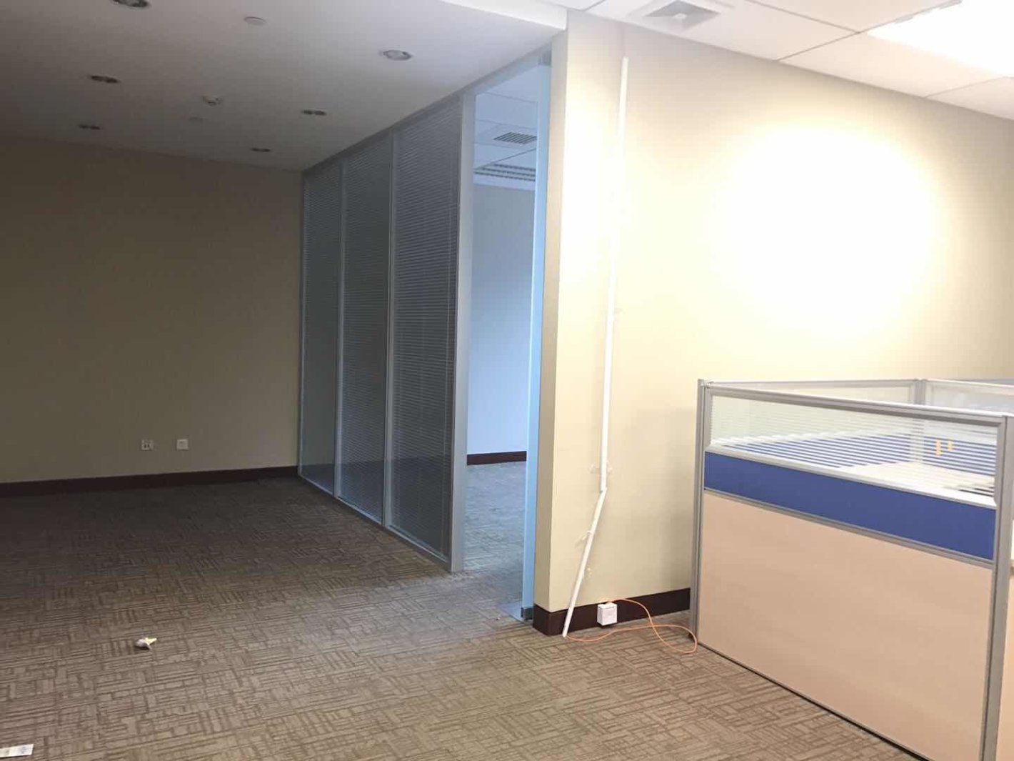 新漕河泾国际商务中心徐汇区、漕河泾国际商务中心、双子楼、879平带装修