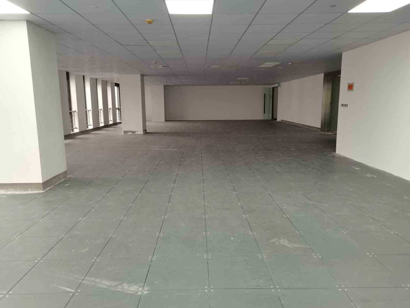 华大科技园13号线大渡河路地铁口 华大科技楼 整层随时可看