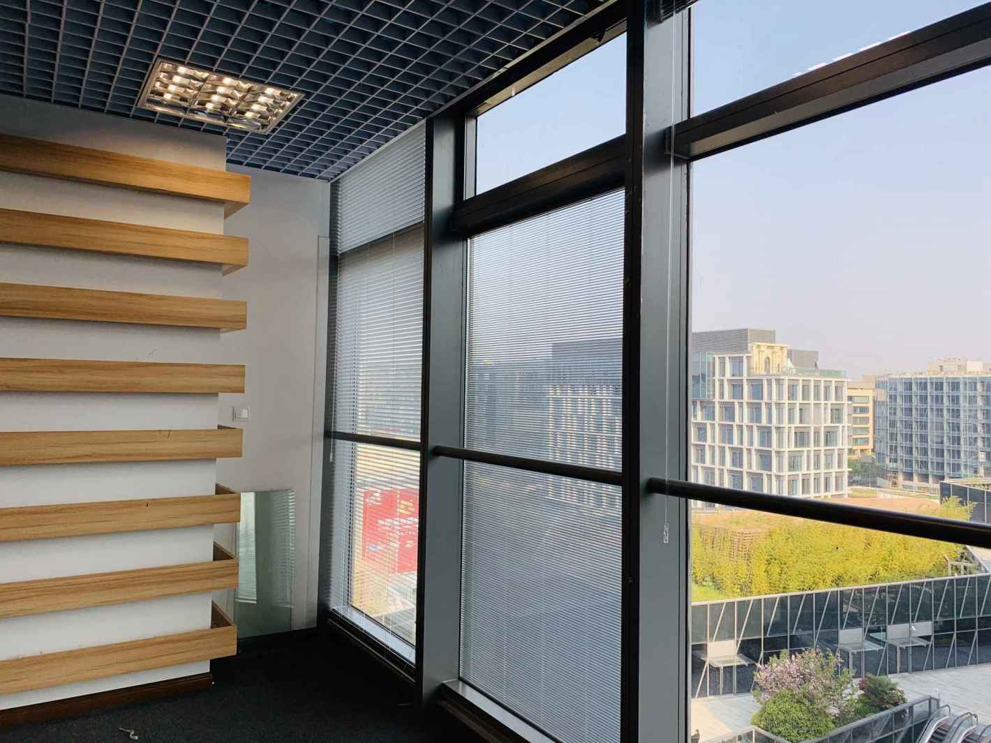 龙湖虹桥天街长宁 龙湖虹桥天街 222平米 精装修