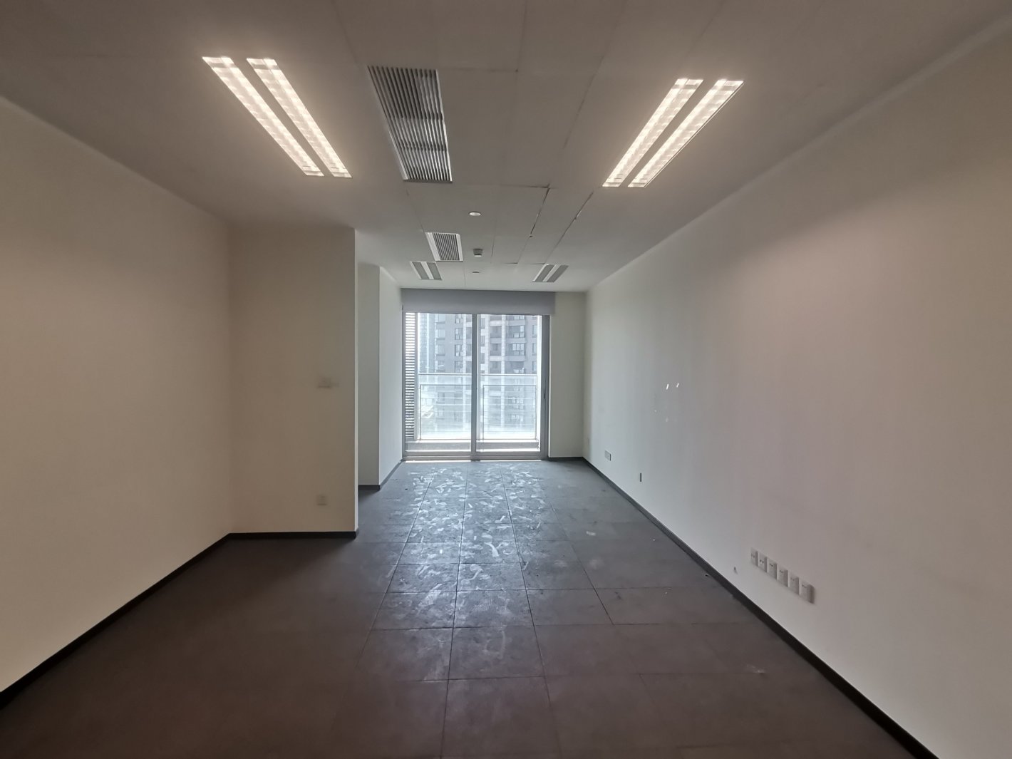 上海绿地中心徐汇 上海绿地中心 549平米 简装修