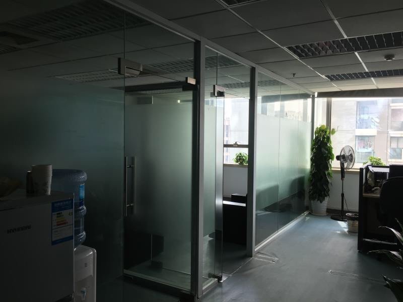 兆丰环球大厦宜山路兆丰环球大厦97平到1000平带装修家具