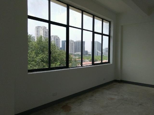 天壤商务楼680平米办公室出租-租金价格3.55元/m²/天