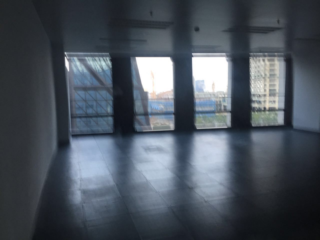 绿地汇中心333平米办公室出租-租金价格4.00元/m²/天