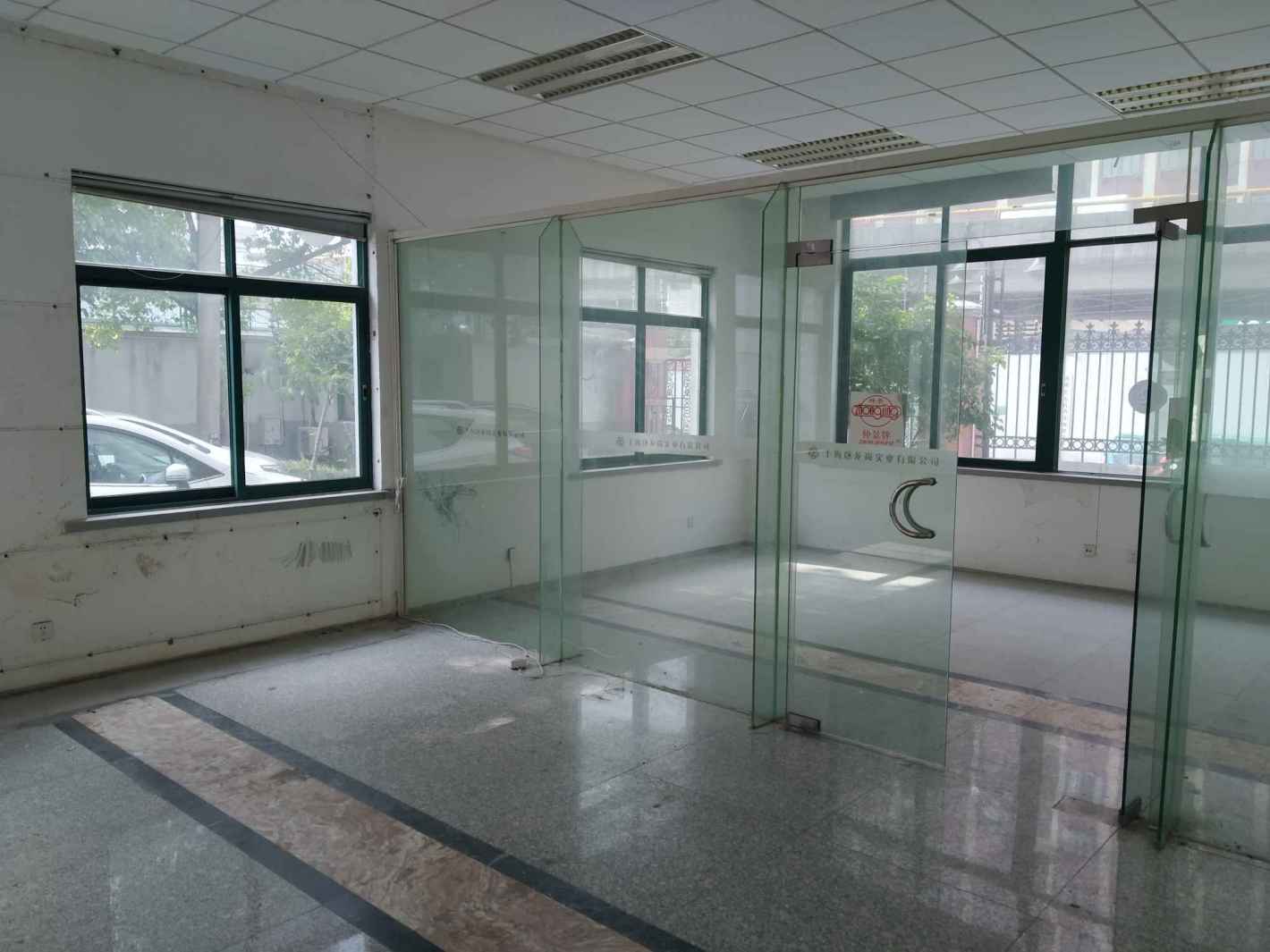 杨浦都市工业园110平米办公室出租-租金价格3.30元/m²/天